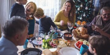 „Komunikacja w rodzinie, w bliskiej relacji” – jak wyrażać swoje emocje, jak rozmawiać i jak słuchać.